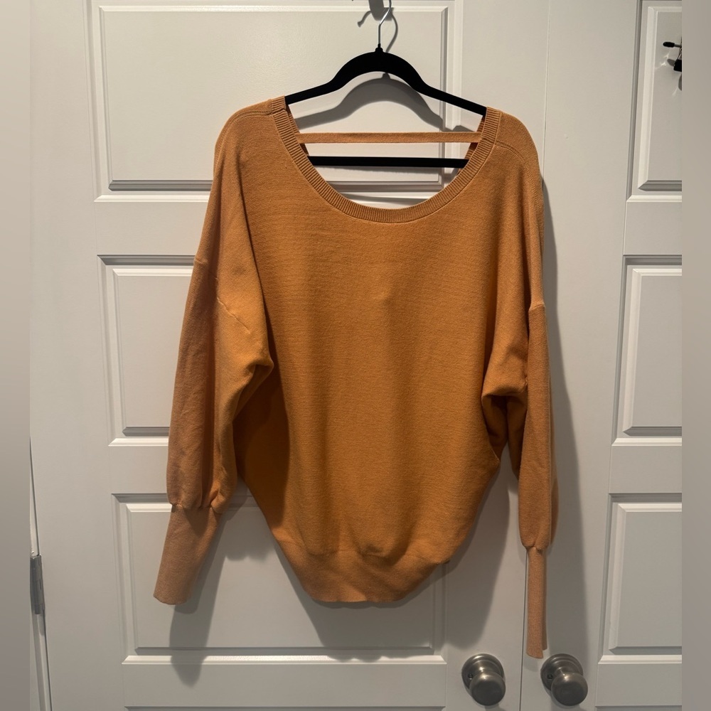 NWT Bluivy Backless Balloon Sleeve Pullover Sweater Carmel Brown Size Large